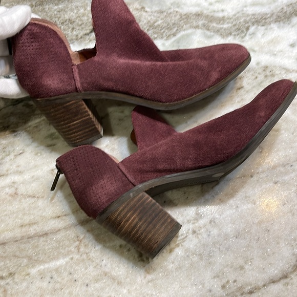 Lucky Brand POWE Suede Booties 7 - Picture 10 of 10